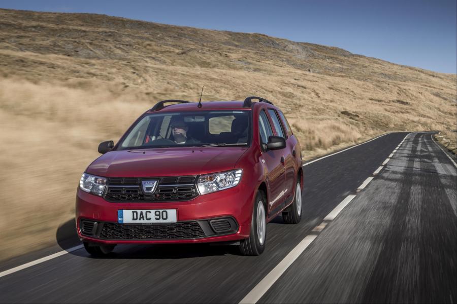  Dacia Logan MCV 2017 года  (UK) (фото 13 из 30)